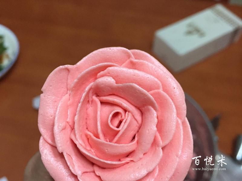 学习当裱花师大约得花多少钱？